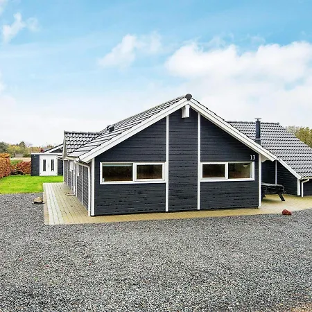 8 Person In * Ansager